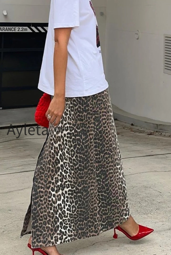 leopard-print-front-slit-maxi-skirt