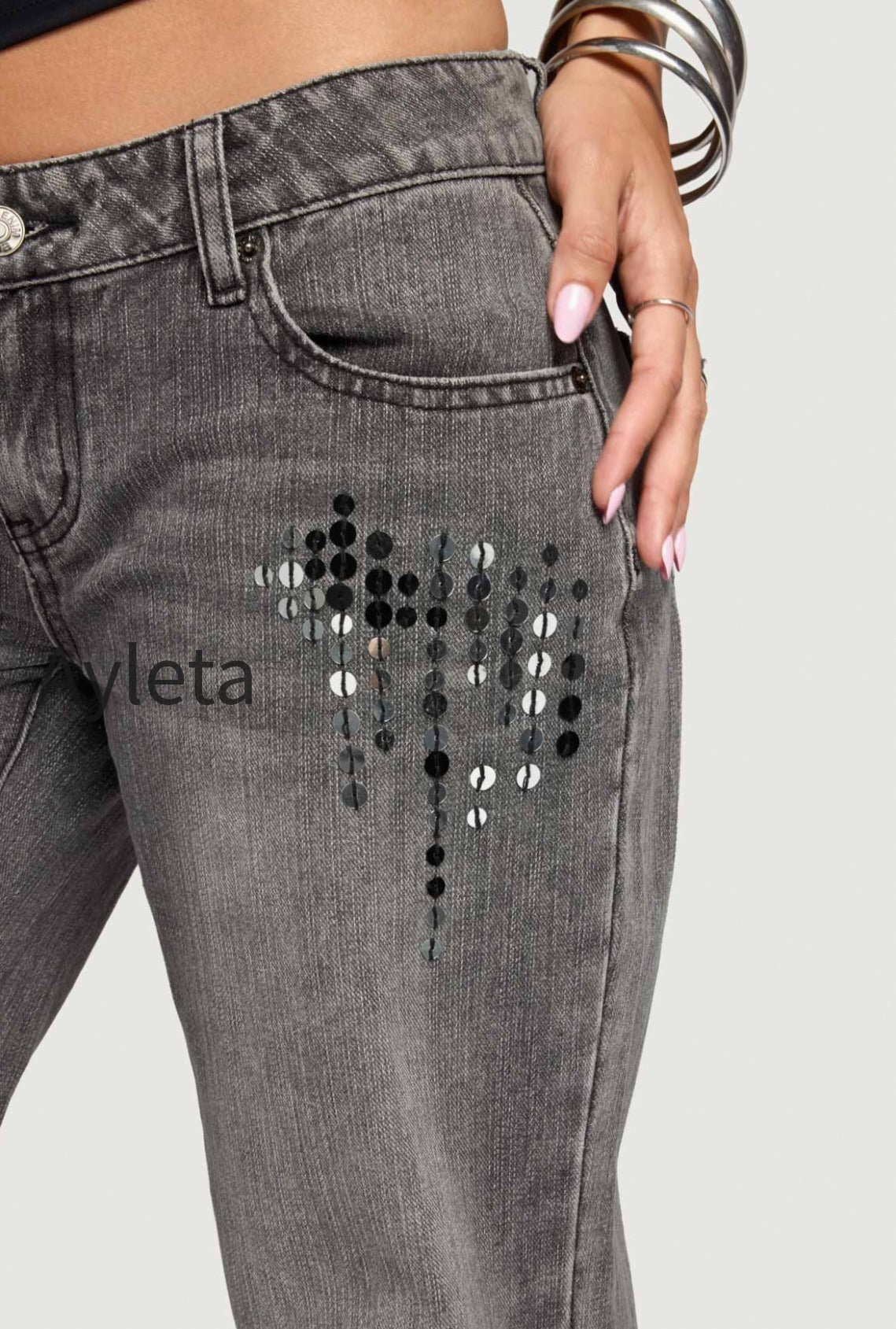 s25690_gray-washed