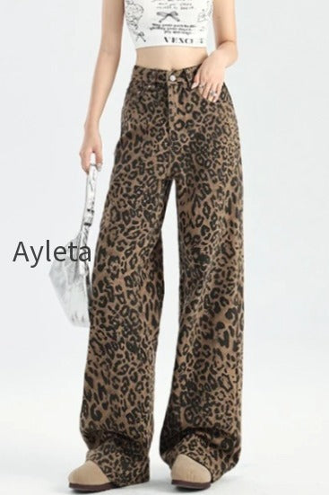 leopard-print-wide-leg-jeans